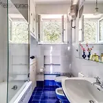 M Apartment *